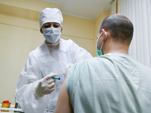 Обязательную вакцинацию для ряда категорий граждан ввели в Тверской области