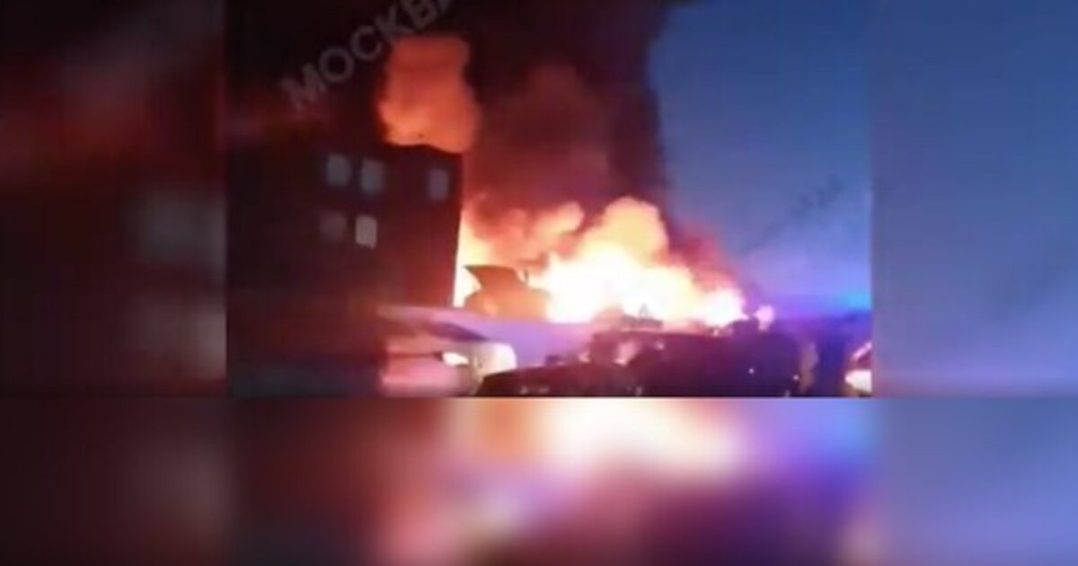 Пожар в некрасовке. Пожар в некрасовке 11 июня. Что горит в некрасовке сейчас. Пожар в люблино сегодня. Что горит в некрасовке сейчас.