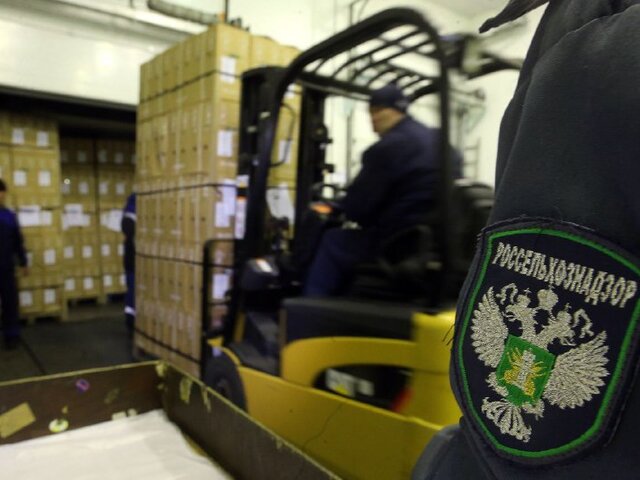 Порядка 60 кг санкционных сыров и мясной продукции уничтожили в Подмосковье