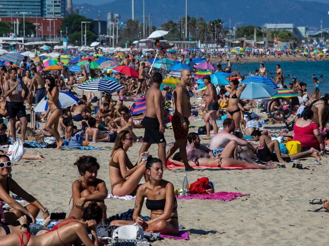Испания может открыться для иностранных туристов после 20 мая – СМИ
