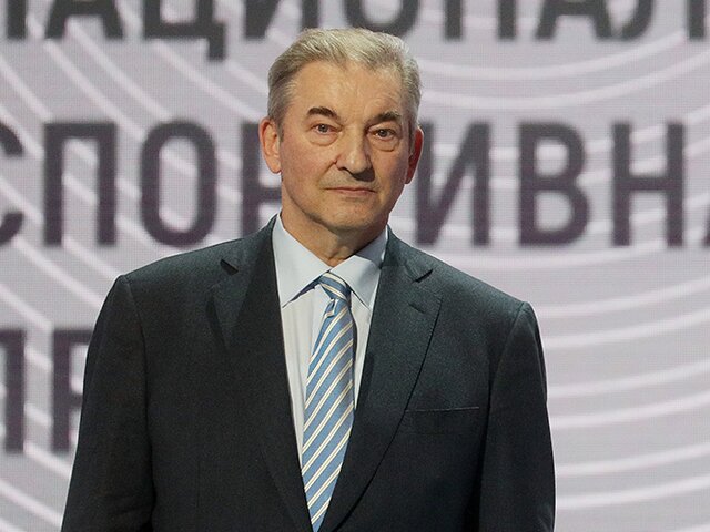 Собянин поздравил с днем рождения президента Федерации хоккея России Владислава Третьяка