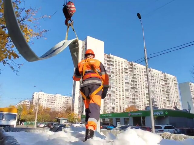 Москвичам рассказали, откуда появился снег в Отрадном