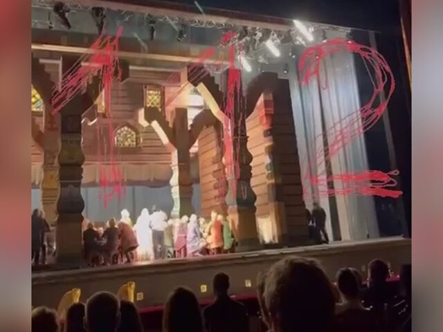 Момент смены декораций в Большом театре, где погиб актер, попал на видео