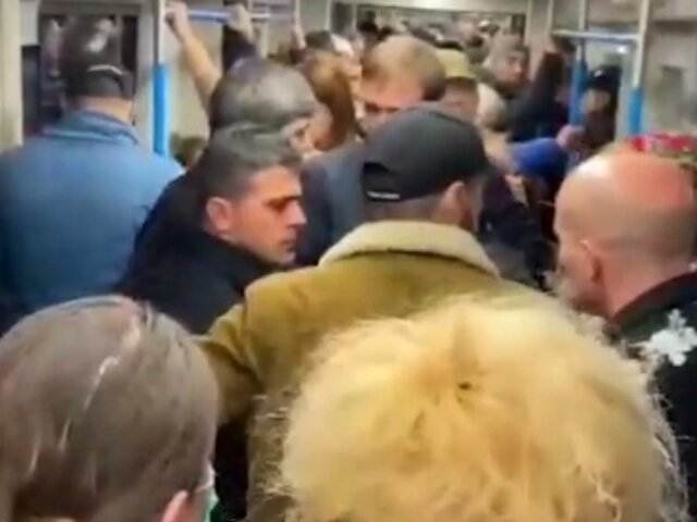 Правоохранители задержали обвиняемых в хулиганстве в поезде на станции 