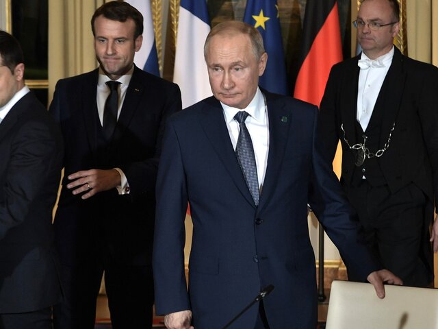 Песков заявил, что встреча Путина и Зеленского пока маловероятна из-за позиции Киева