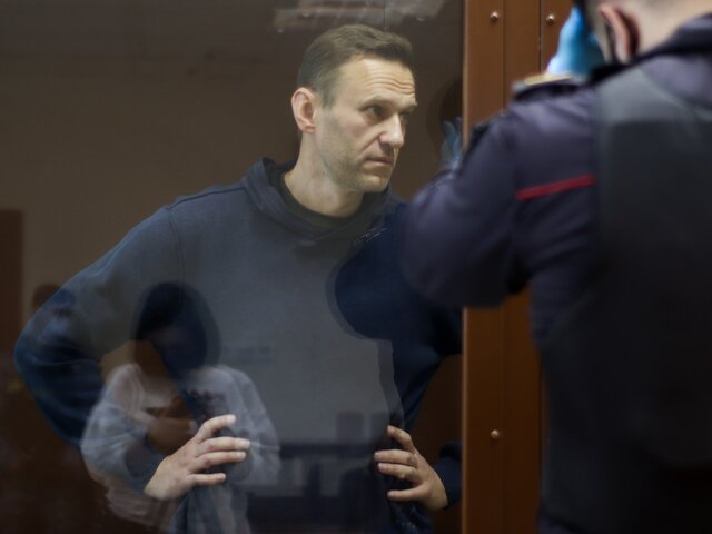 Путин заявил, что Навальный находится в колонии не за политическую деятельность