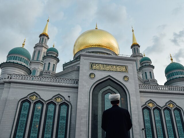 Храмы и мечети Москвы будут функционировать в обычном режиме в нерабочие дни