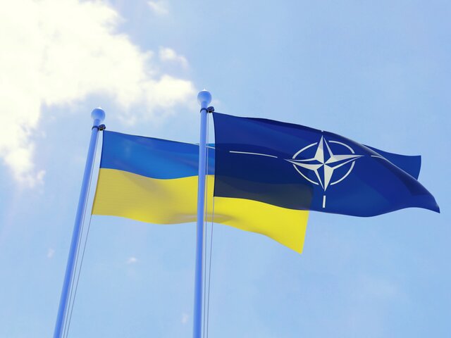 СВР сообщила, что спецслужбы стран НАТО перебрасывают боевиков на Украину
