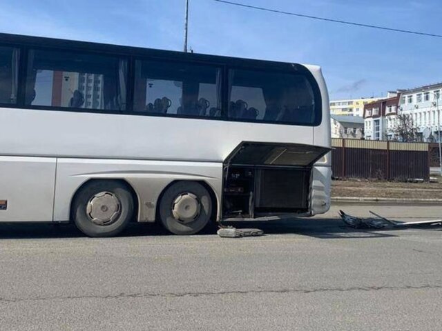 Четверо детей пострадали при столкновении автобуса с грузовиком в Саранске