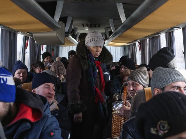 Более 17 тыс жителей Украины, ДНР и ЛНР эвакуированы в Россию за сутки – МО РФ