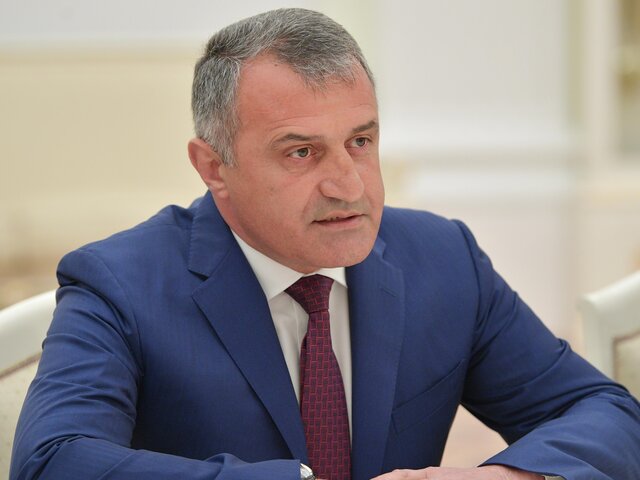 В Южной Осетии нужно провести референдум о вхождении в состав РФ – Бибилов