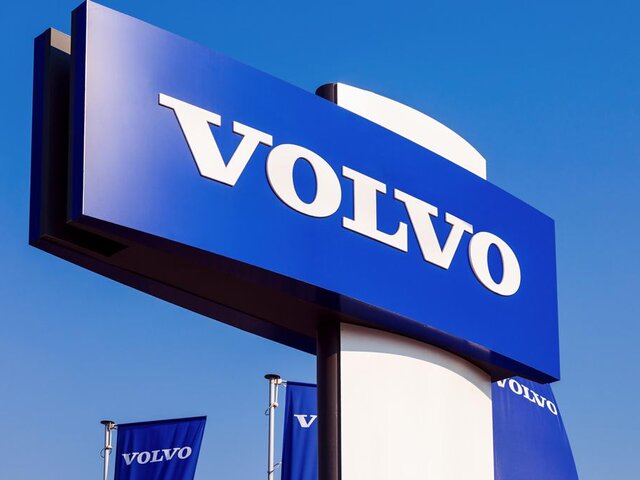 Компания Volvo приостановила производство и продажу автомобилей в РФ