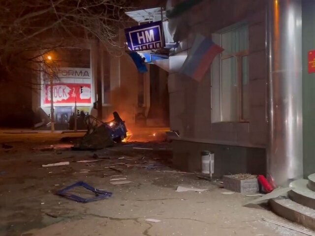 Взрыв произошел у здания представительства ЛНР в СЦКК в Луганске