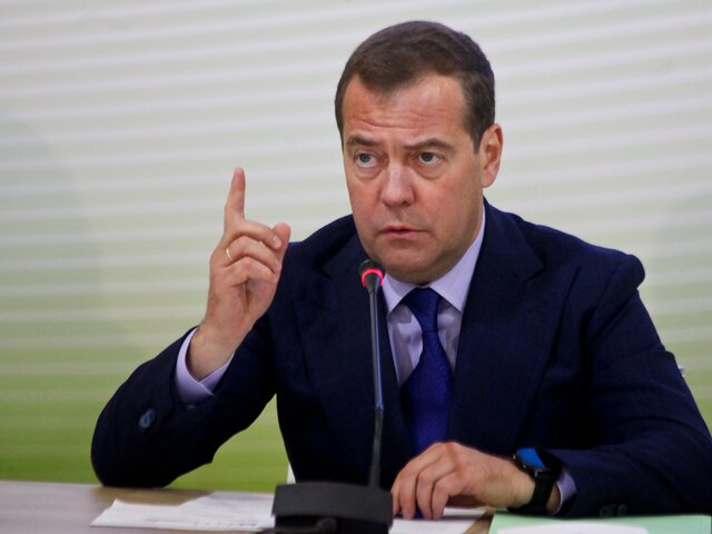 Медведев оценил приостановку членства России в СЕ и ПАСЕ