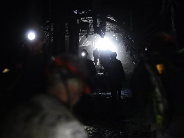 Более 50 шахтеров эвакуировали из шахты в Кузбассе из-за проблем с вентиляцией – СМИ