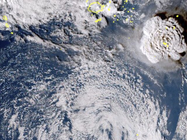 Порты Курильских островов предупредили об угрозе возникновения цунами
