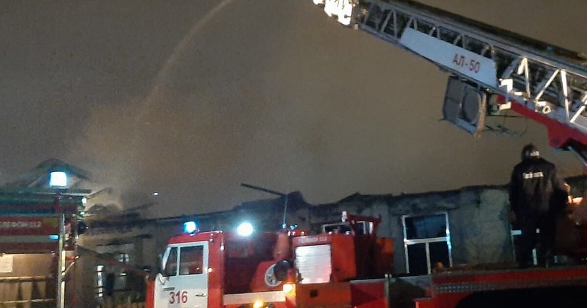 Пожар в Коломне. Пожар в Коломне сегодня. Коломна пожар 2022. В Коломне сгорел елочный склад