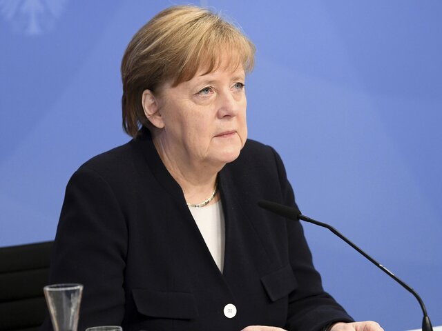 Меркель посвятила свой последний видеоподкаст в качестве и.о. канцлера Германии вакцинации