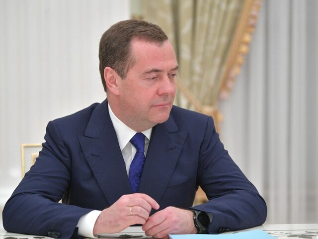 Медведев заявил, что иностранным фирмам будет трудно вернуться в РФ