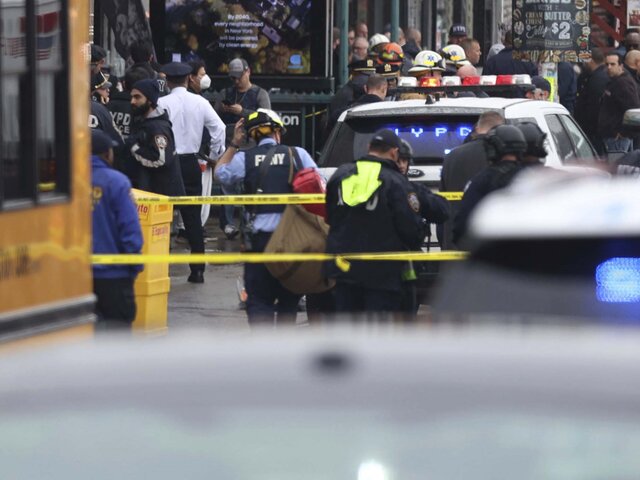 Полиция назвала приметы мужчины, открывшего стрельбу в метро Нью-Йорка