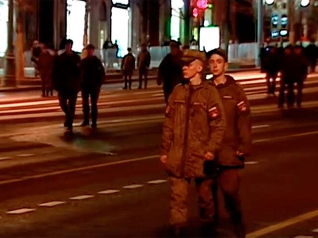 В Москве началась репетиция парада Победы без участия техники