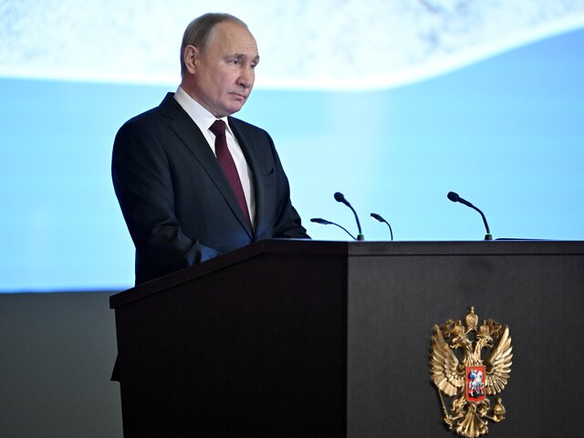 Путин выступит на пленарной сессии ПМЭФ в очном формате – Песков