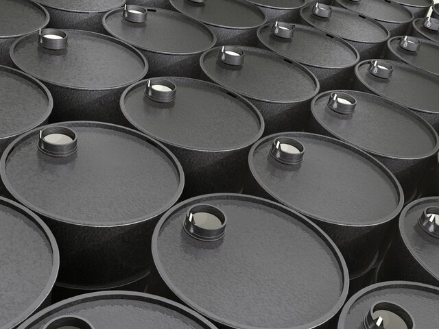 Цена фьючерса на нефть марки Brent достигала 111 долларов за баррель впервые с 19 апреля