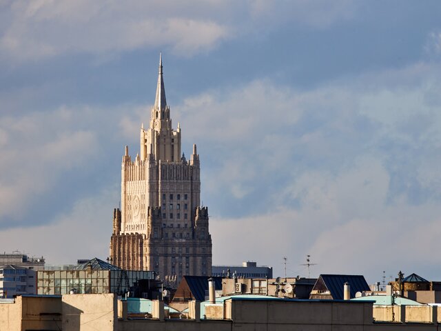 Послу Канады в Москве заявили протест в связи с нападением на посольство РФ в Оттаве