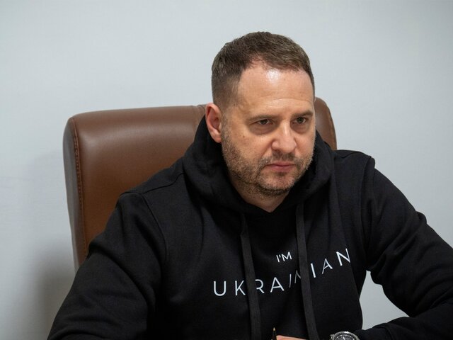 Глава офиса Зеленского назвал идиотами призывающих к миру не на условиях Киева