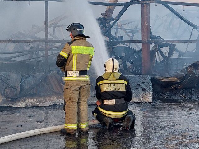 Причиной пожара на рынке в Волжском стало нарушение пожарной безопасности во время сварки