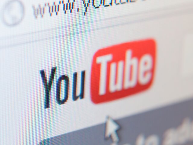 МИД РФ призвал YouTube восстановить удаленные материалы посольства России в Британии