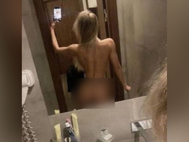 Адвокат рассказала, что может грозить слившему эротические фото учительницы россиянину