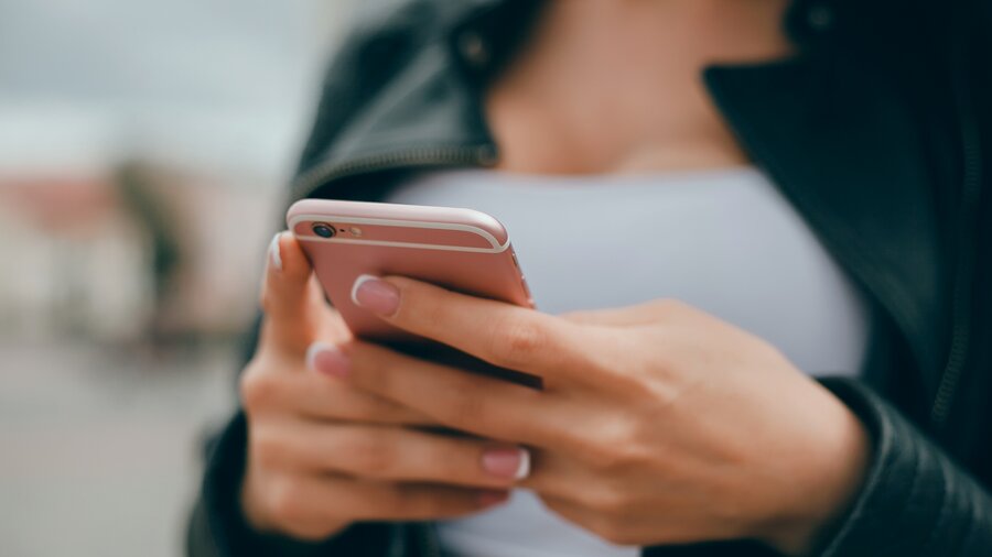 Эксперт перечислил ошибки, которые убивают смартфон - Vimarsana News
