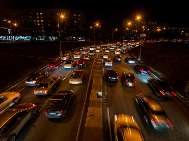 Москвичей предупредили об увеличении числа машин на дорогах к середине сентября