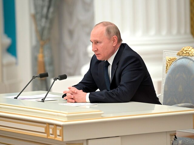 Путин поручит обеспечить трудовые гарантии добровольцам на СВО – Песков