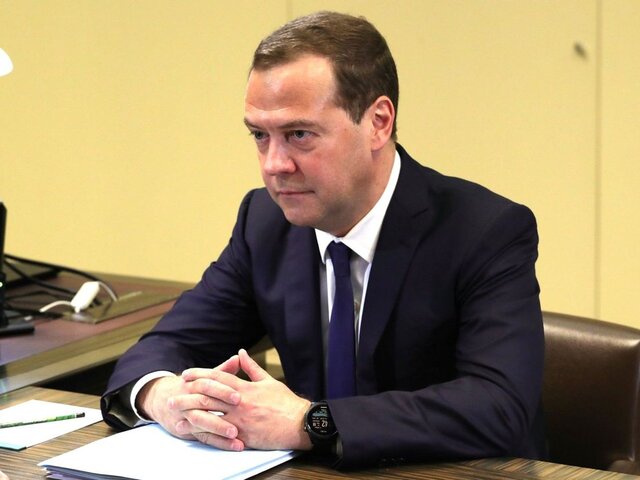 Медведев ответил на заявление Зеленского о конфискации российских активов