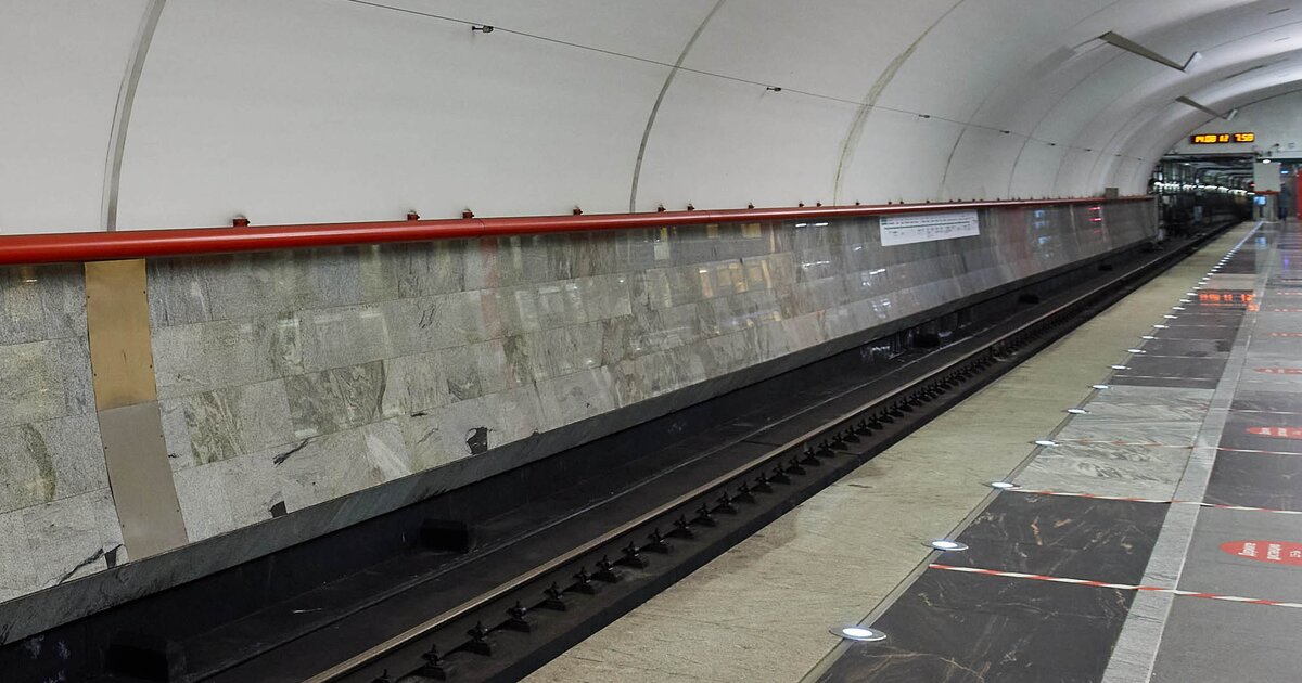 Замоскворецкая линия метро поезда. 81-765 замоскворецкая линия. Когда пустят замоскворецкую линию. Поезд метро. 81-717 замоскворецкая линия.