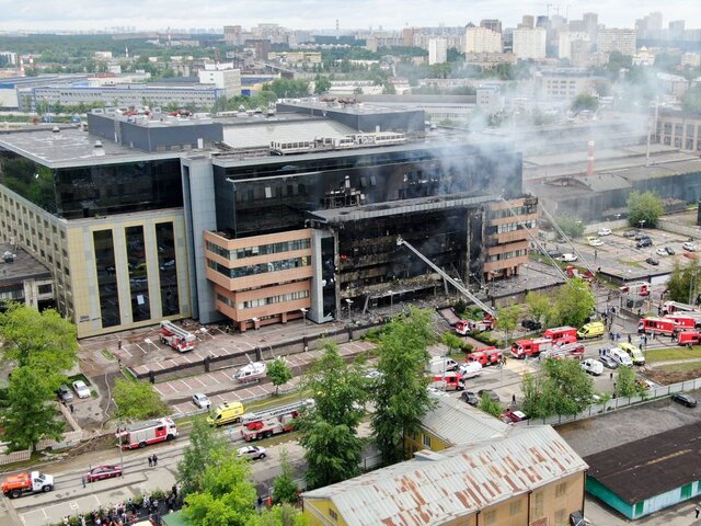 В Роспотребнадзоре не выявили превышения ПДК вредных веществ после пожара на западе Москвы