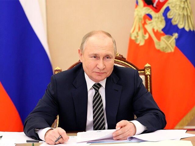 Путин наградил сотрудников "Москва Медиа" за вклад в развитие СМИ