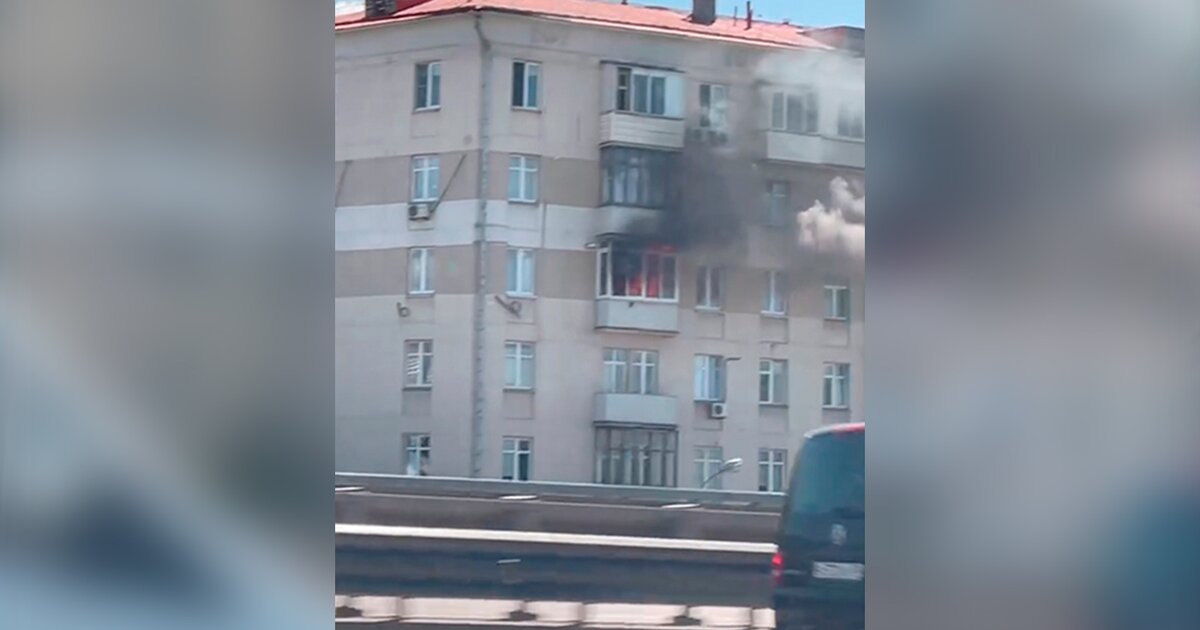 Пожар в митино. Пожар в москве сейчас на юго-западе москвы. 3 улица ямского поля пожар. Пожар в москве коптево. Москва сити пожар 2022.