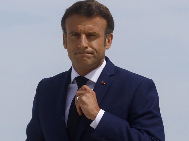 Макрон потерял опору в парламенте Франции – эксперт