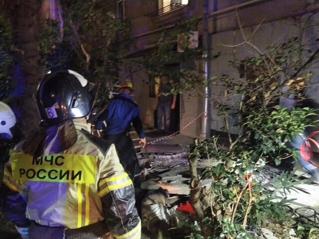 Следователи возбудили уголовное дело после обрушения балкона пятиэтажки в Сочи