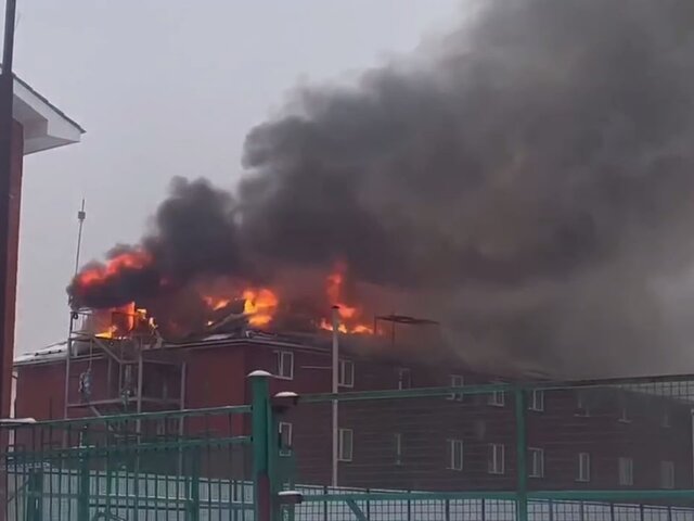 Площадь пожара в хостеле в Солнечногорске снизилась до 360 "квадратов"