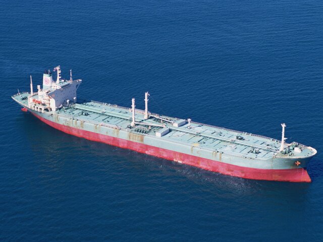 У берегов Турции образовалась пробка из танкеров из-за потолка цен на нефть – СМИ