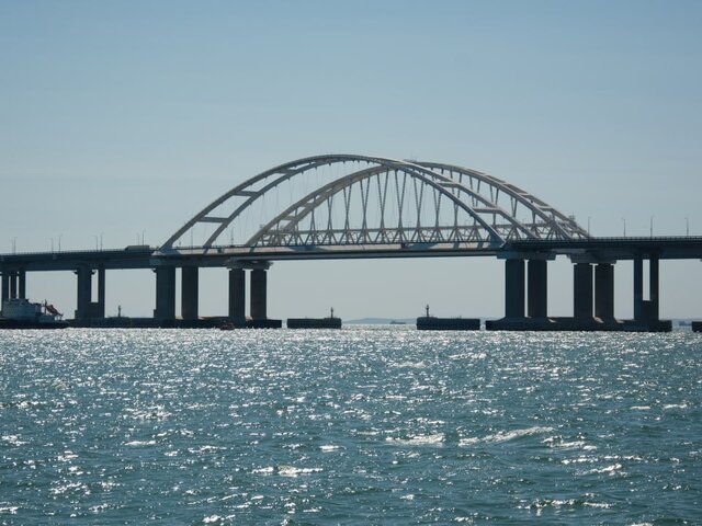 Движение по Крымскому мосту открыли после учений