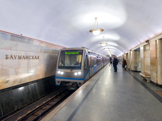 Движение поездов на участке Арбатско-Покровской линии метро восстановили после сбоя