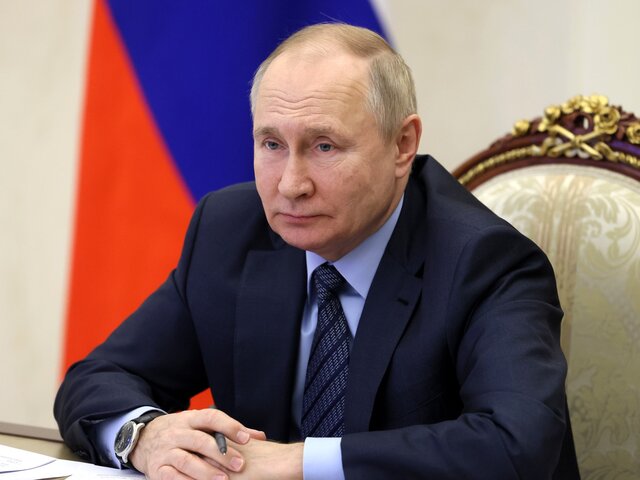 Путин поздравил с годовщиной Победы лидеров СНГ
