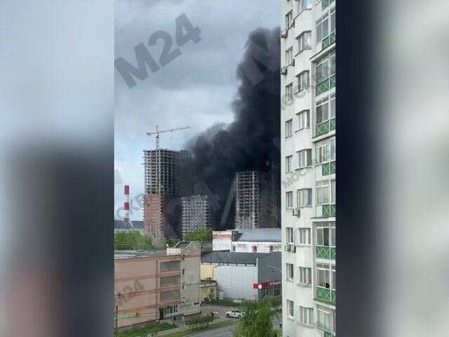 Пожар на стройке произошел на западе Москвы