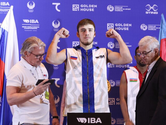 Российский боксер Атаев стал чемпионом мира по боксу