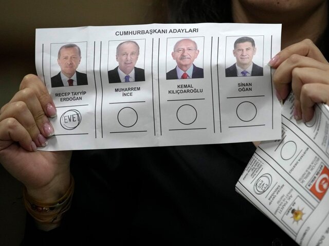 Эрдоган набрал менее 50% голосов после подсчета почти 93% бюллетеней